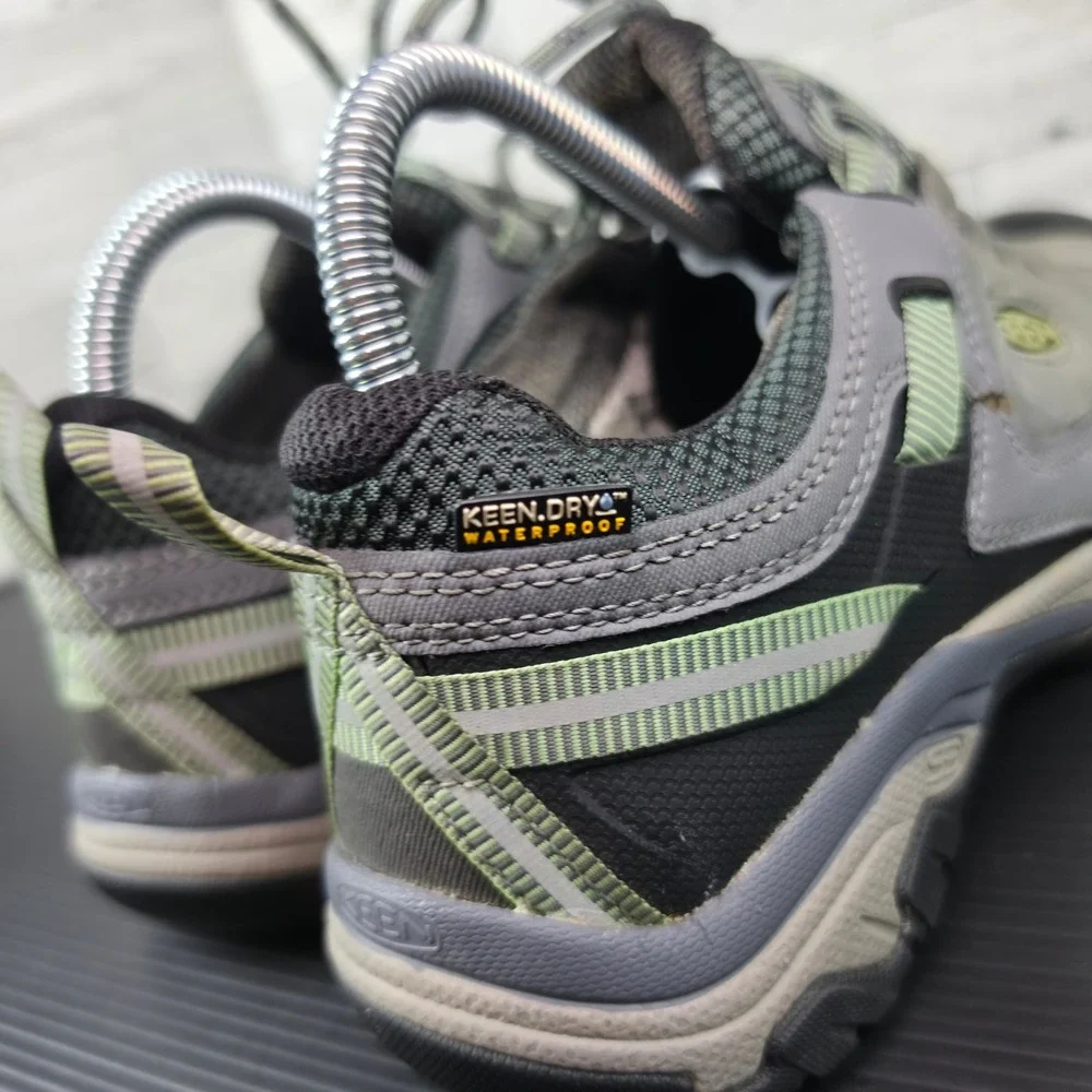 Keen Targhee II Waterproof Hiking Shoes Womens Grey Green Low Top Trail Sneakers